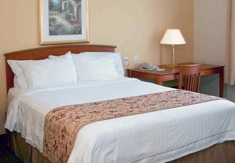 Towneplace Suites Raleigh Cary/Weston Parkway Luaran gambar